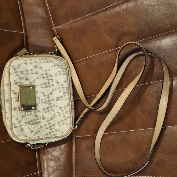 MICHAEL KORS Monogram Crossbody